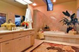 Oahu Lani - Mahina Suite Bathroom